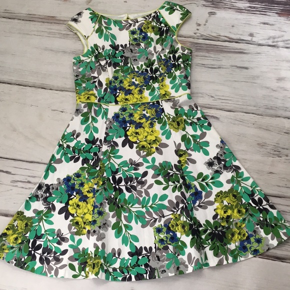 London Style Dresses & Skirts - London Style Dress Green Floral Cut Out Back 10